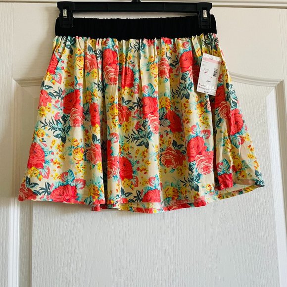 BONGO Dresses & Skirts - Bongo Floral Circle Elastic Waist Colorful Mini Skirt Size 12 NWT
